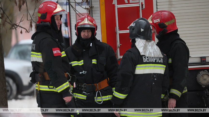 Lukashenko extends Rescuer Day greetings to emergency workers
