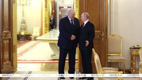Lukashenko, Putin talk one-on-one before Supreme State Council session