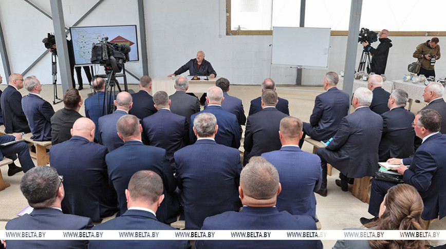 Lukashenko comments on managerial staff experiment in regions