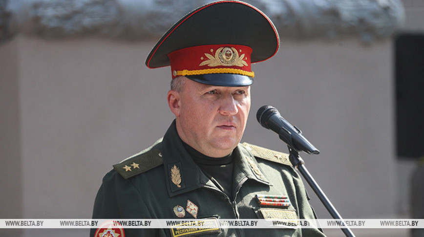 Belarusian defense minister urges to continue glorious traditions of generation of winners
