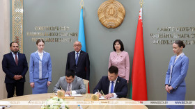 Youth organizations of Belarus, Azerbaijan sign cooperation agreement