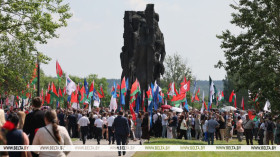 ‘Memory through the years’: Commemorative rally held at the Gate of Memory in Trostenets