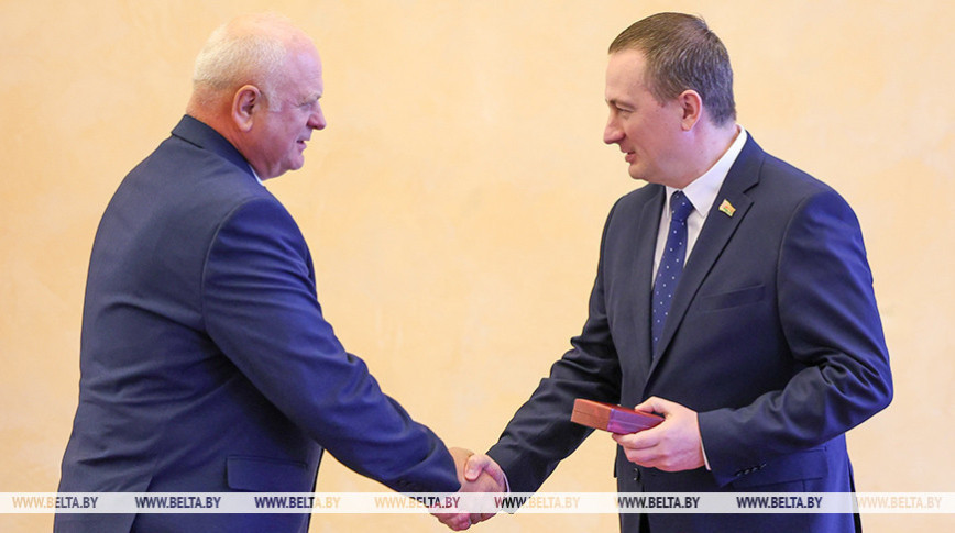 Prime minister awards outstanding Belarusians